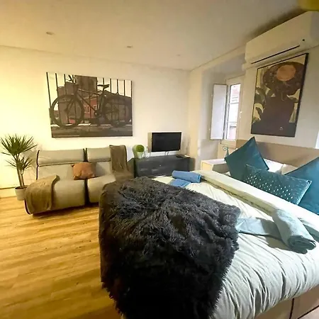 Sampaio Brand New Amazing Flat In *